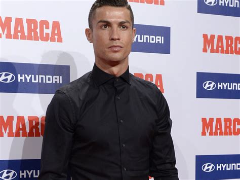 ronaldo nude|Cristiano Ronaldo saffiche complètement nu sur ses ...